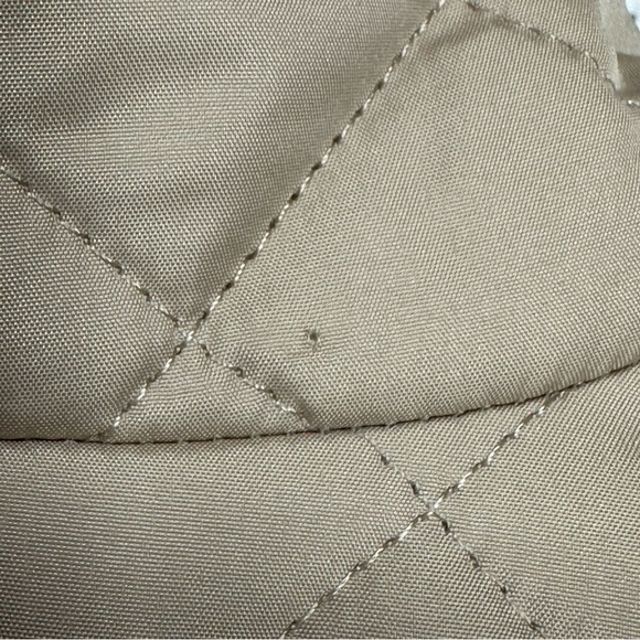 Tommy Hilfiger Women's Size Medium Beige Diamond Quilted Barn Jacket - Picture 15 of 16